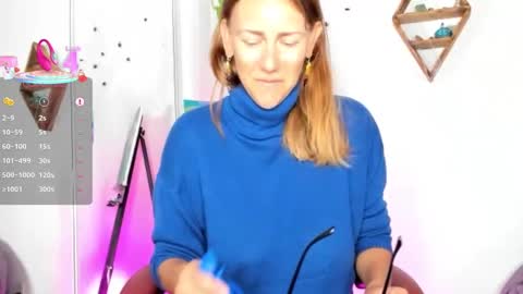 Snapshot of jasminedaze888 chatting on October 14, 10:10 pm Jasmine Daze online show from October 14, 10:10 pm