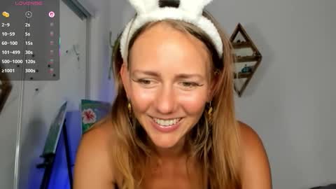 Snapshot of jasminedaze888 chatting on October 23, 10:08 pm Jasmine Daze online show from October 23, 10:08 pm