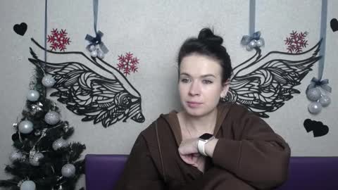 JasmineKouch online show from December 13, 7:53 pm