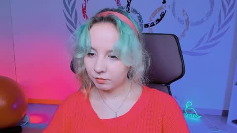 Jasmine online show from January 10, 5:05 am