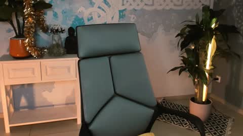 Jasmine online show from January 14, 11:31 am