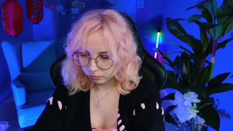 Jasmine online show from January 21, 11:13 am