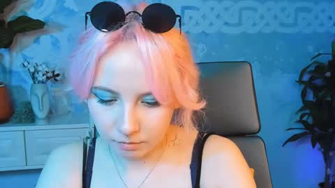 Jasmine online show from January 23, 11:15 am