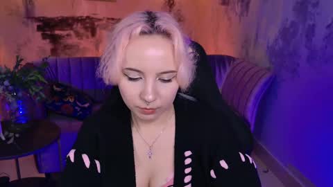 Jasmine online show from February 11, 11:32 am