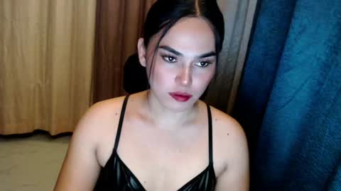 Snapshot of jasminerice222 chatting on June 18, 5:51 am jasminerice222 online show from June 18, 5:51 am