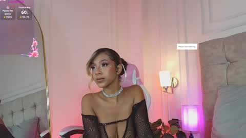 Snapshot of jasmineross_1 chatting on June 5, 7:19 pm jasmine online show from June 5, 7:19 pm
