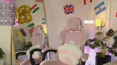 Snapshot of jasmineross_1 chatting on June 23, 11:14 pm jasmine online show from June 23, 11:14 pm