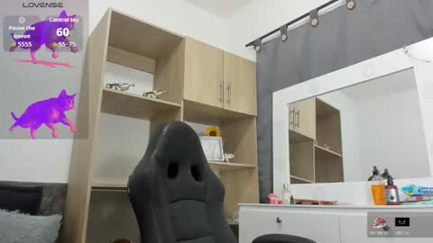 Jason online show from November 18, 8:02 pm