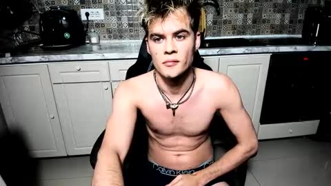 Snapshot of jason_marz chatting on January 22, 9:24 am JasoN online show from January 22, 9:24 am