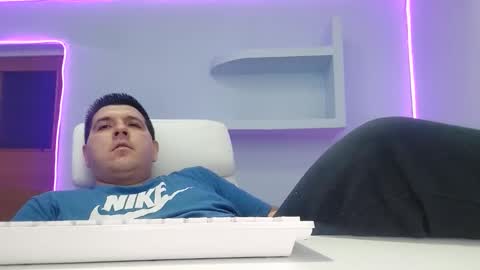 Snapshot of jasonjacks8 chatting on October 3, 3:03 am JasonJacks online show from October 3, 3:03 am