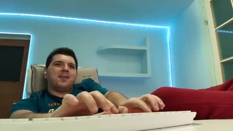 Snapshot of jasonjacks8 chatting on November 6, 4:13 am JasonJacks online show from November 6, 4:13 am