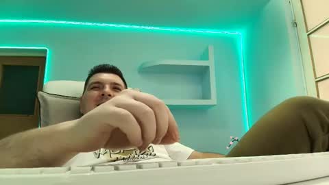 Snapshot of jasonjacks8 chatting on November 19, 7:08 am JasonJacks online show from November 19, 7:08 am