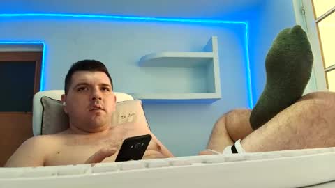 Snapshot of jasonjacks8 chatting on November 21, 7:40 am JasonJacks online show from November 21, 7:40 am