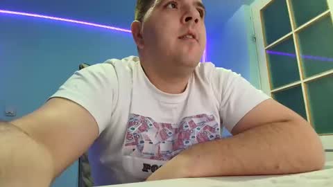 Snapshot of jasonjacks8 chatting on November 23, 3:50 am JasonJacks online show from November 23, 3:50 am