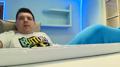 Snapshot of jasonjacks8 chatting on November 30, 6:50 am JasonJacks online show from November 30, 6:50 am