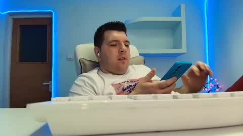 Snapshot of jasonjacks8 chatting on December 3, 4:42 am JasonJacks online show from December 3, 4:42 am