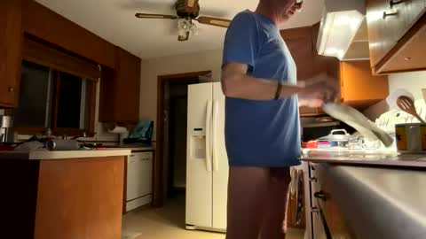 Eric2900 online show from March 2, 5:19 am