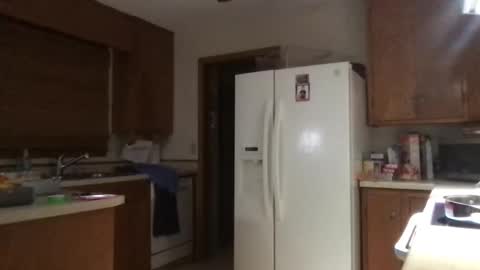 Eric2900 online show from March 7, 4:20 am