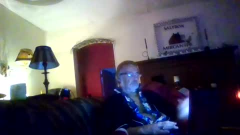 Snapshot of jasonreloaded694u chatting on November 9, 9:24 pm Jason online show from November 9, 9:24 pm