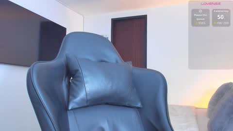 JBrooksXx online show from December 1, 9:53 pm