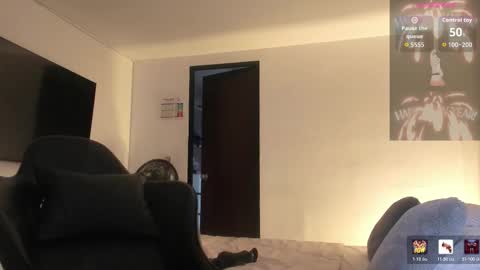 JBrooksXx online show from January 15, 12:32 pm