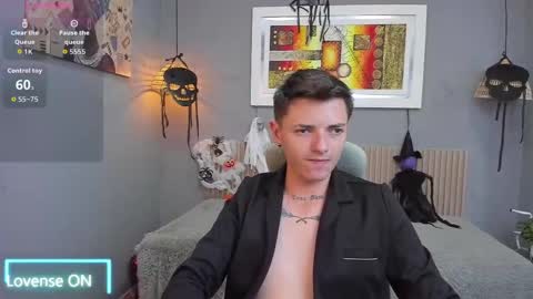 Snapshot of jasperjohnson chatting on November 5, 3:17 am jasperjohnson online show from November 5, 3:17 am