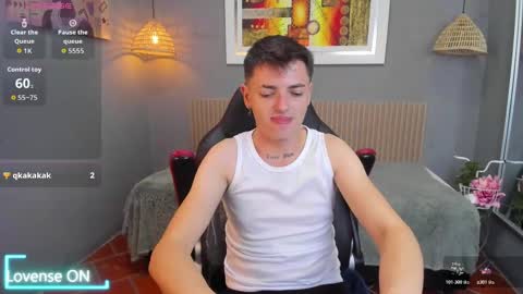 Snapshot of jasperjohnson chatting on November 14, 4:11 am jasperjohnson online show from November 14, 4:11 am