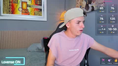 Snapshot of jasperjohnson chatting on November 21, 3:05 am jasperjohnson online show from November 21, 3:05 am