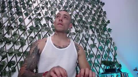 JKing  online show from October 1, 1:00 am