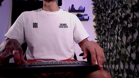 JKing  online show from January 11, 2:27 am