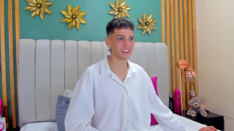 J A S S O N  online show from December 31, 12:46 pm