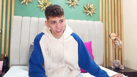 J A S S O N  online show from January 14, 12:45 pm