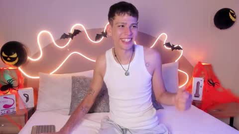 J A S S O N  online show from October 25, 3:18 pm