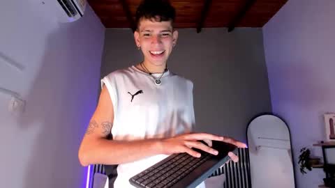 J A S S O N  online show from November 11, 1:44 pm