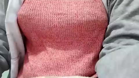 jasspreettt online show from December 17, 2:55 am