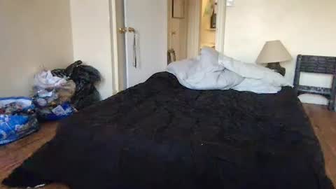 Snapshot of jaueo chatting on October 5, 9:24 pm BBC FREAK Hoston TC online show from October 5, 9:24 pm