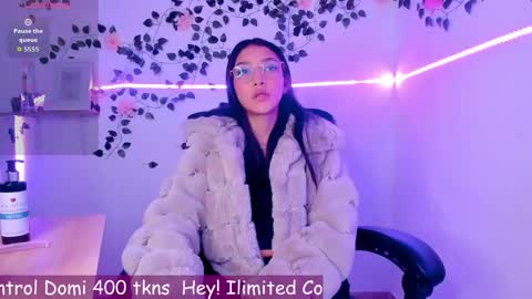 Jaulyn online show from April 22, 2:18 pm