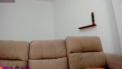 Snapshot of javi_8812 chatting on October 16, 11:39 pm dani and javi online show from October 16, 11:39 pm