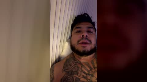 Snapshot of javier_alvarez35960129 chatting on March 17, 6:06 am javier_alvarez35960129 online show from March 17, 6:06 am