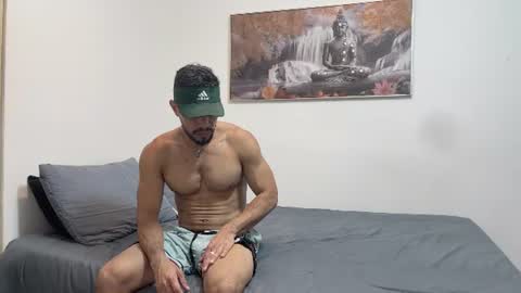 Snapshot of javiercarrera222 chatting on June 14, 2:57 am Javier online show from June 14, 2:57 am