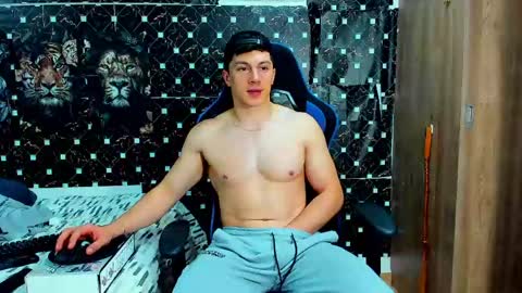 Javier online show from May 13, 6:00 am