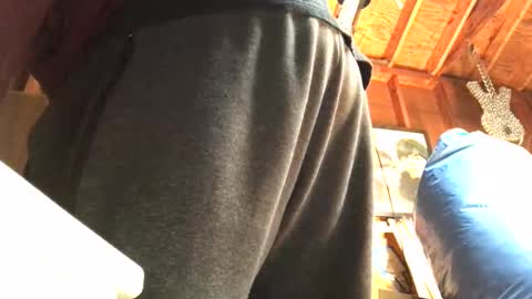 Snapshot of jawssharkparty chatting on October 10, 6:01 am Jaws  online show from October 10, 6:01 am