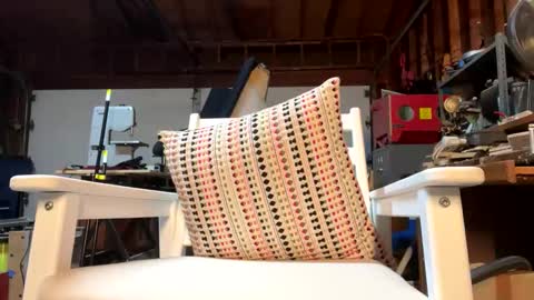 Snapshot of jawssharkparty chatting on October 16, 3:29 am Jaws  online show from October 16, 3:29 am