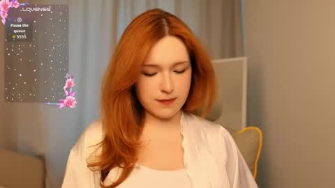 Snapshot of jawyqueen_ chatting on May 6, 1:27 pm your Bella online show from May 6, 1:27 pm