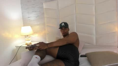 jax black online show from November 4, 7:02 pm