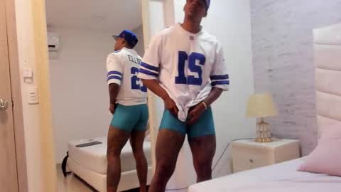 jax black online show from November 24, 7:13 pm