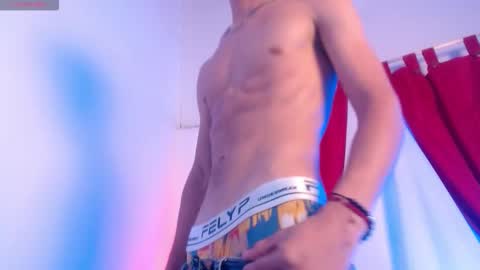 jaxen_grey online show from March 7, 5:32 pm