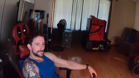 Snapshot of jaxjohnson12 chatting on May 19, 6:47 pm jaxjohnson12 online show from May 19, 6:47 pm