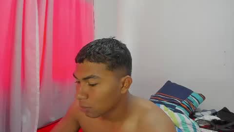 jaxrider_ online show from August 4, 12:08 pm