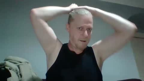 Snapshot of jaxx7777 chatting on December 31, 2:40 am jaxx7777 online show from December 31, 2:40 am